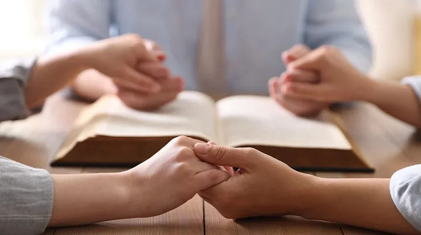 img sitio familia 1.jpg &ndash; Iglesia Universal